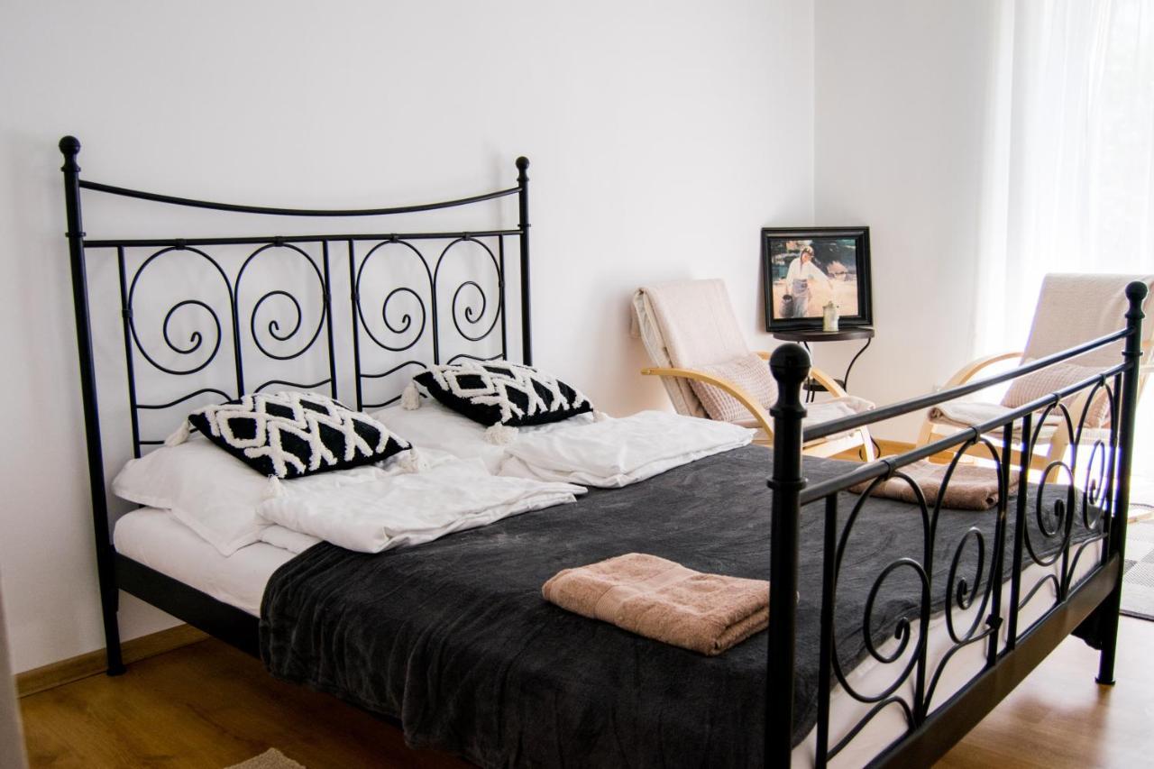 Color 24 Apartament V Appartement Stalowa Wola Buitenkant foto