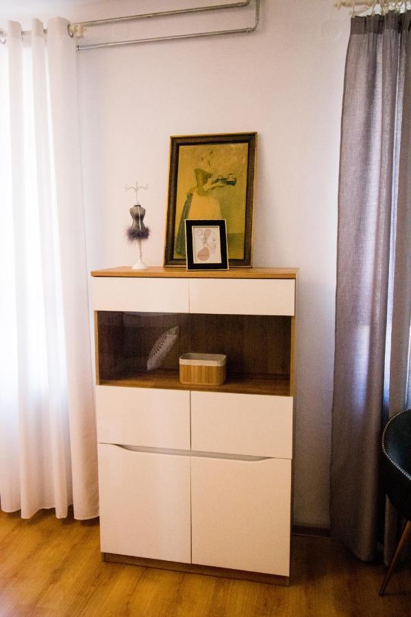Color 24 Apartament V Appartement Stalowa Wola Buitenkant foto
